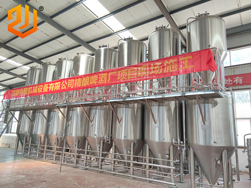 25吨啤酒厂设备糖化系统生产精酿啤酒使用什么水源